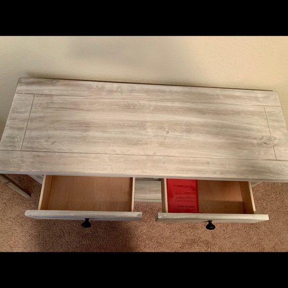 Table - Picture 4 of 4